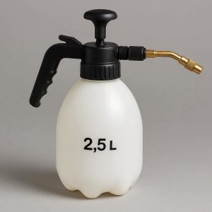 2.5 Liter Garden Sprayer with Brass Nozzle for Durable and Precise Spraying